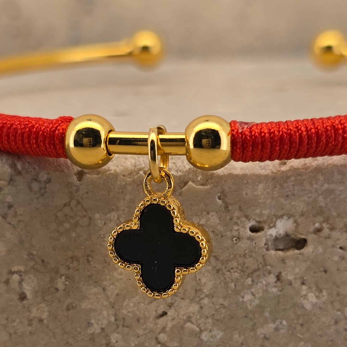 Pulsera Trebol Negro