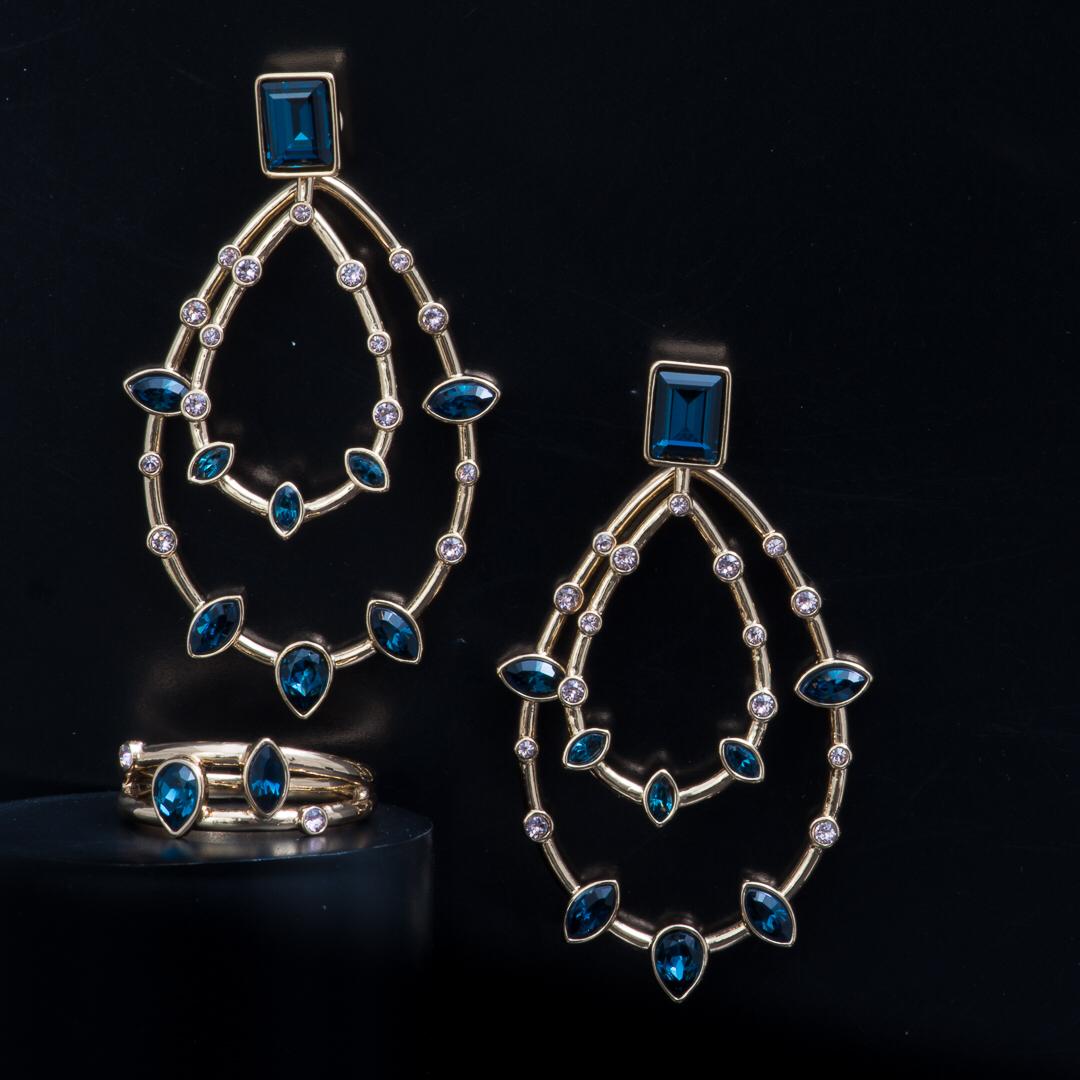 Aros cristal Swarovski línea privada Pamela Lobos