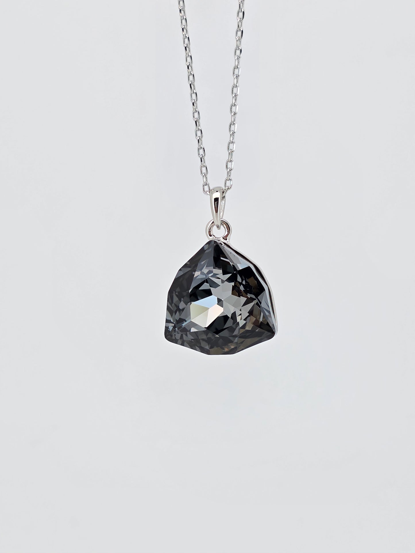 Collar black light Romi