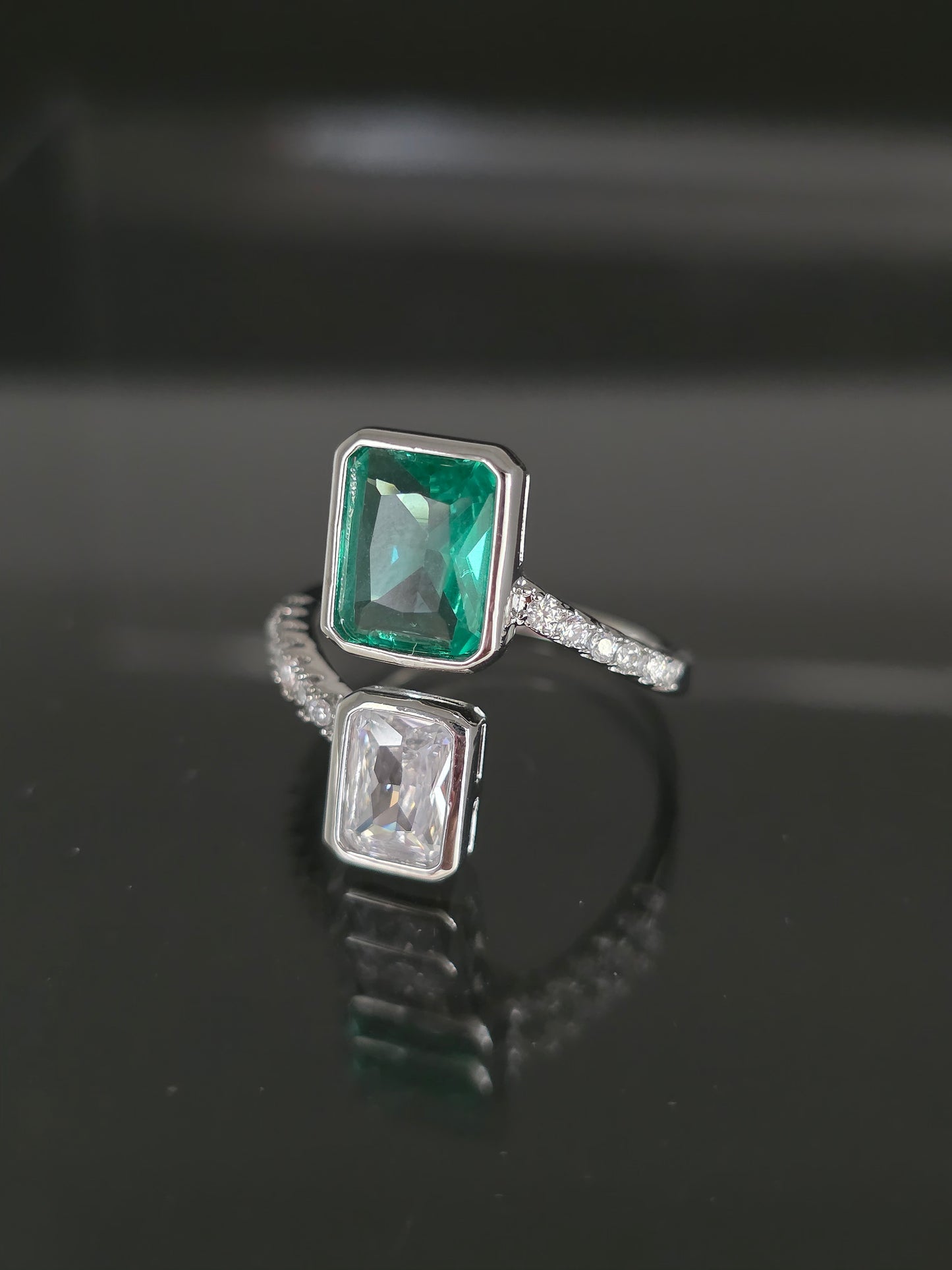 Anillo Betina