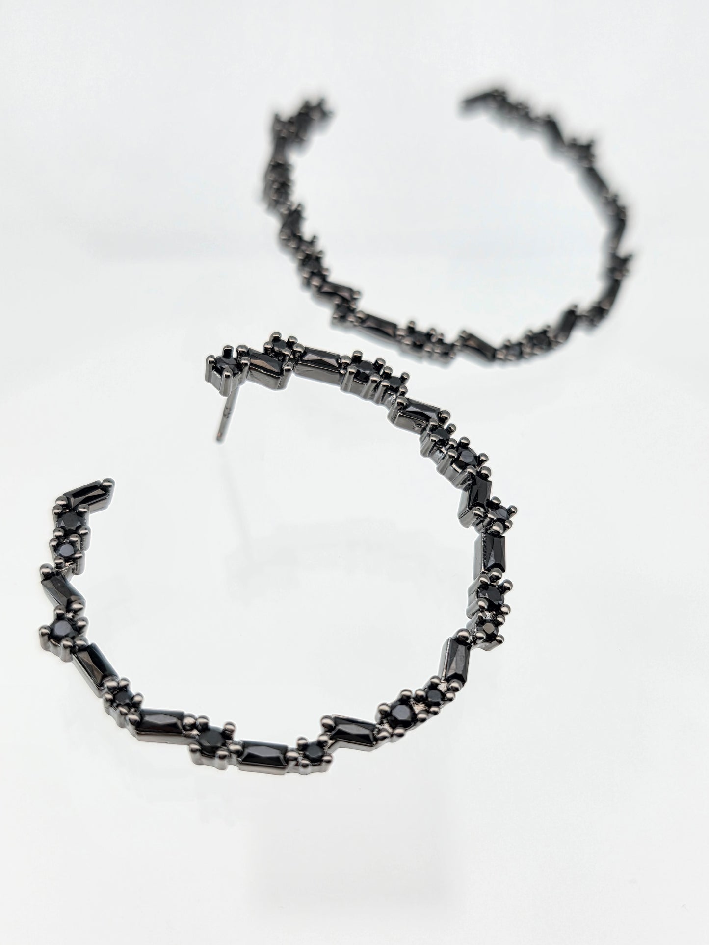 Argollas cristal paves black lin