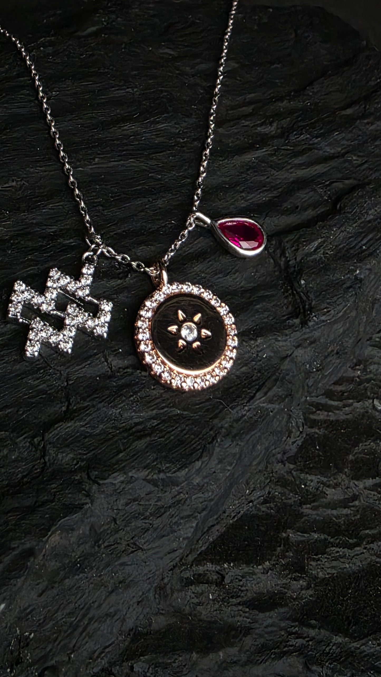 Collar zodiacal acuario