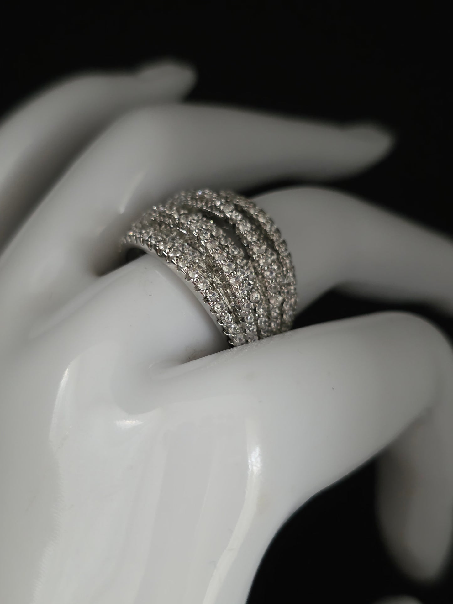 Anillo Pamela
