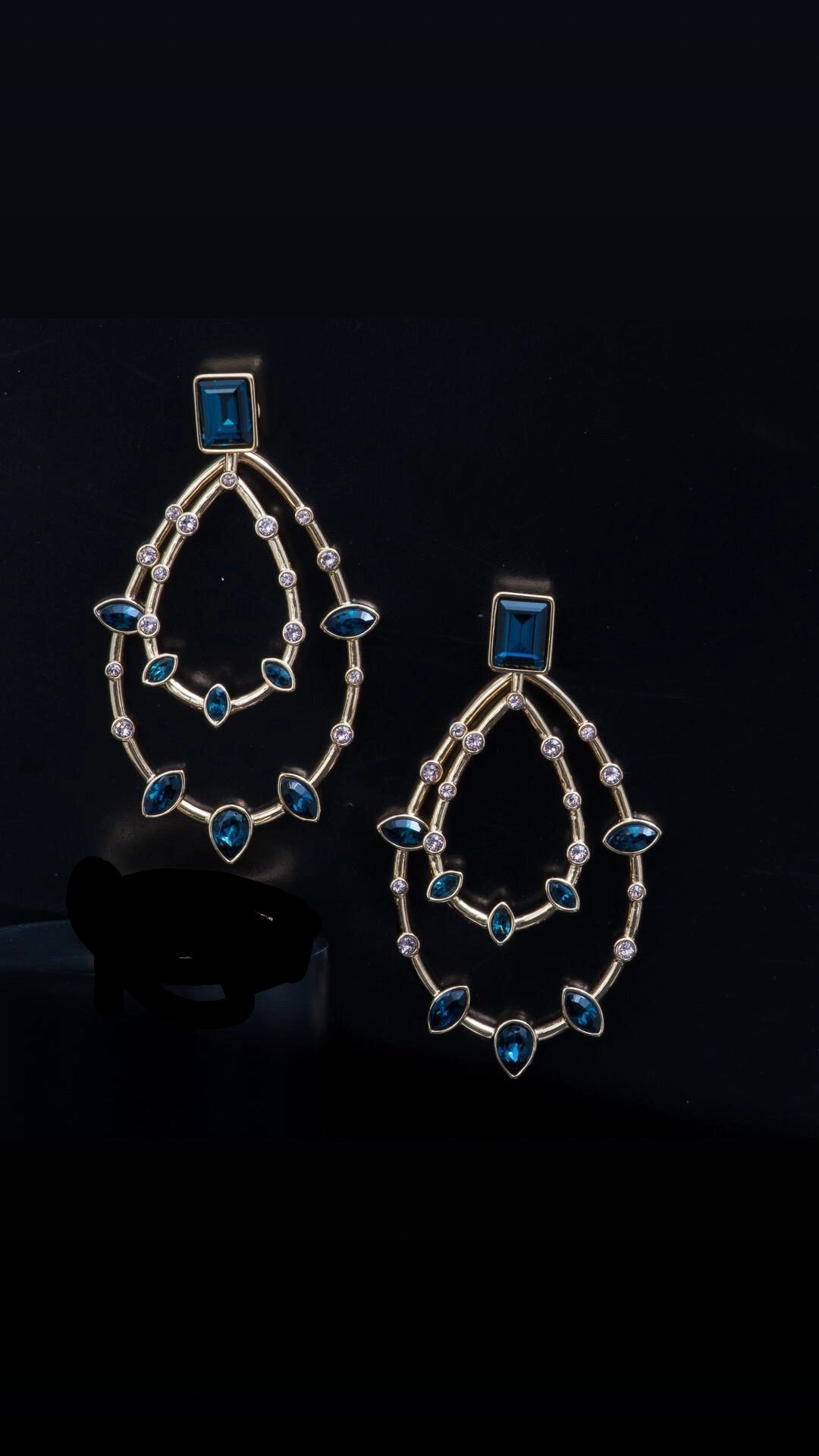 Aros cristal Swarovski línea privada Pamela Lobos