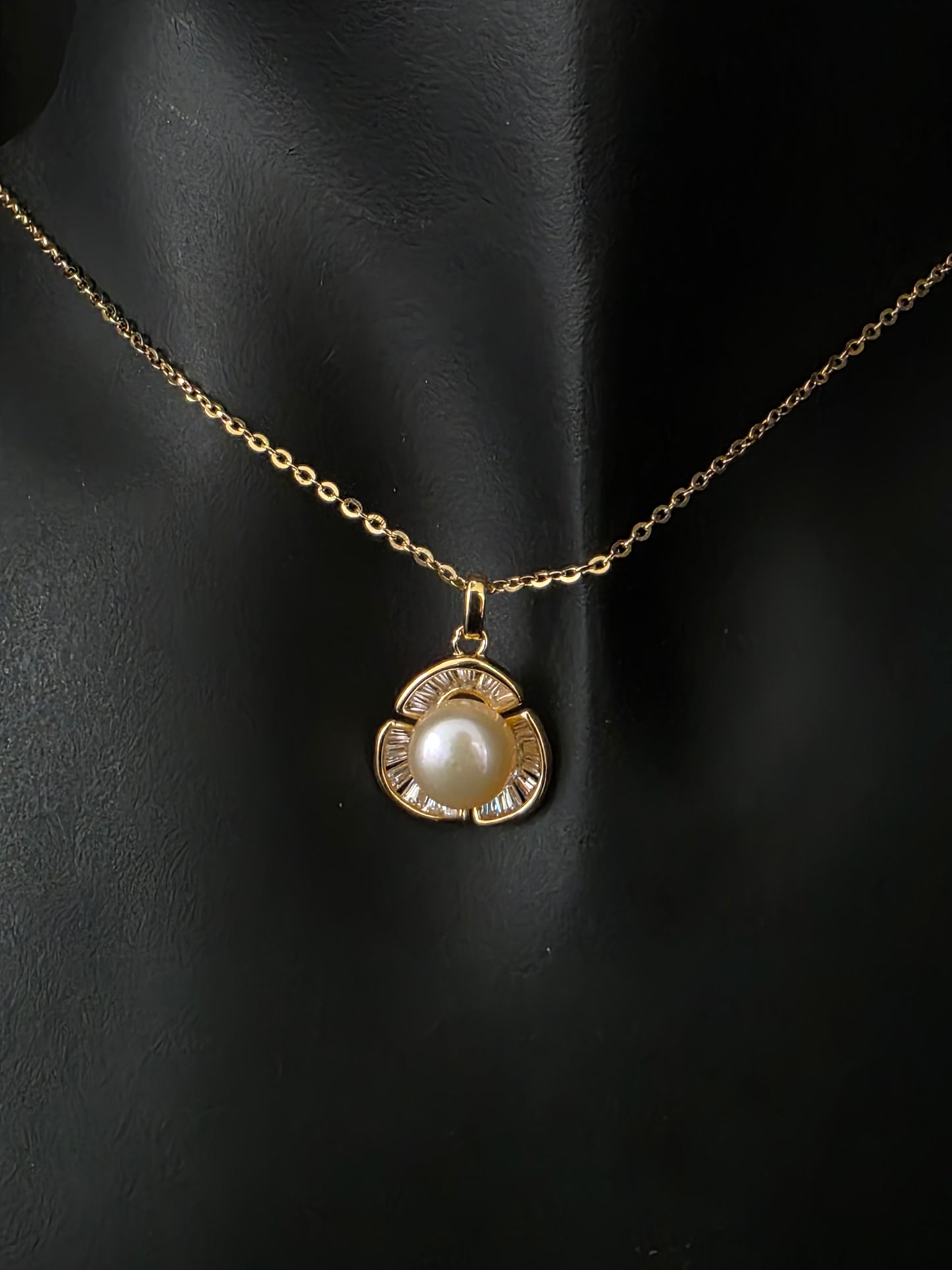 Collar de plata Macarena