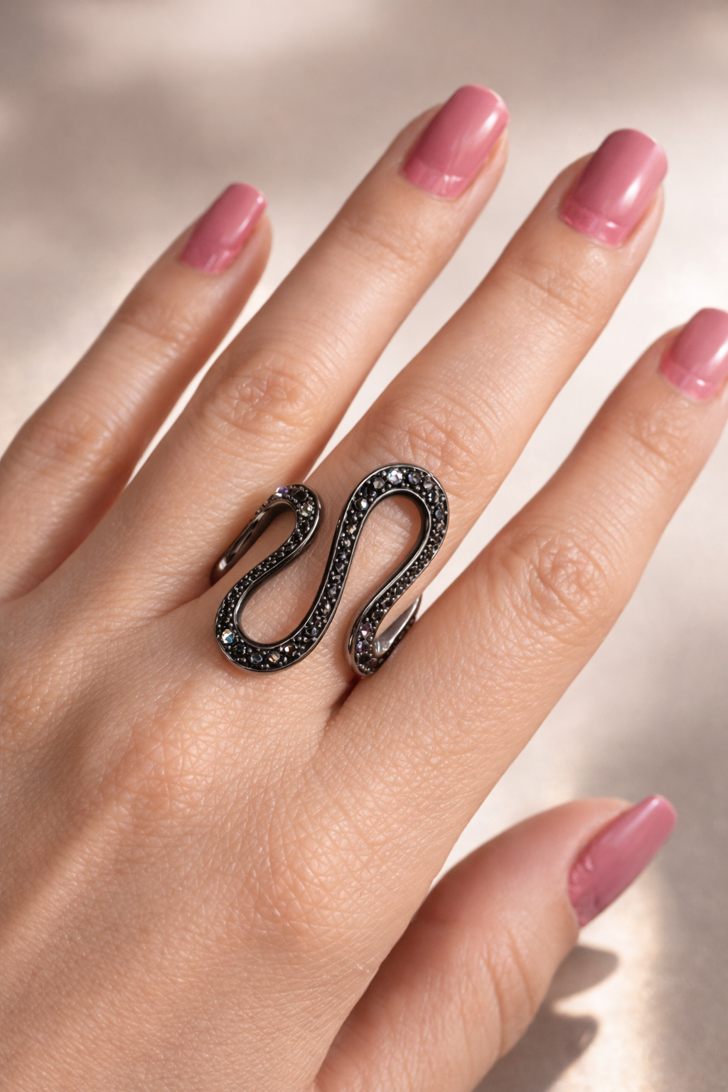 Anillo cristal pavés Serpentina Noir