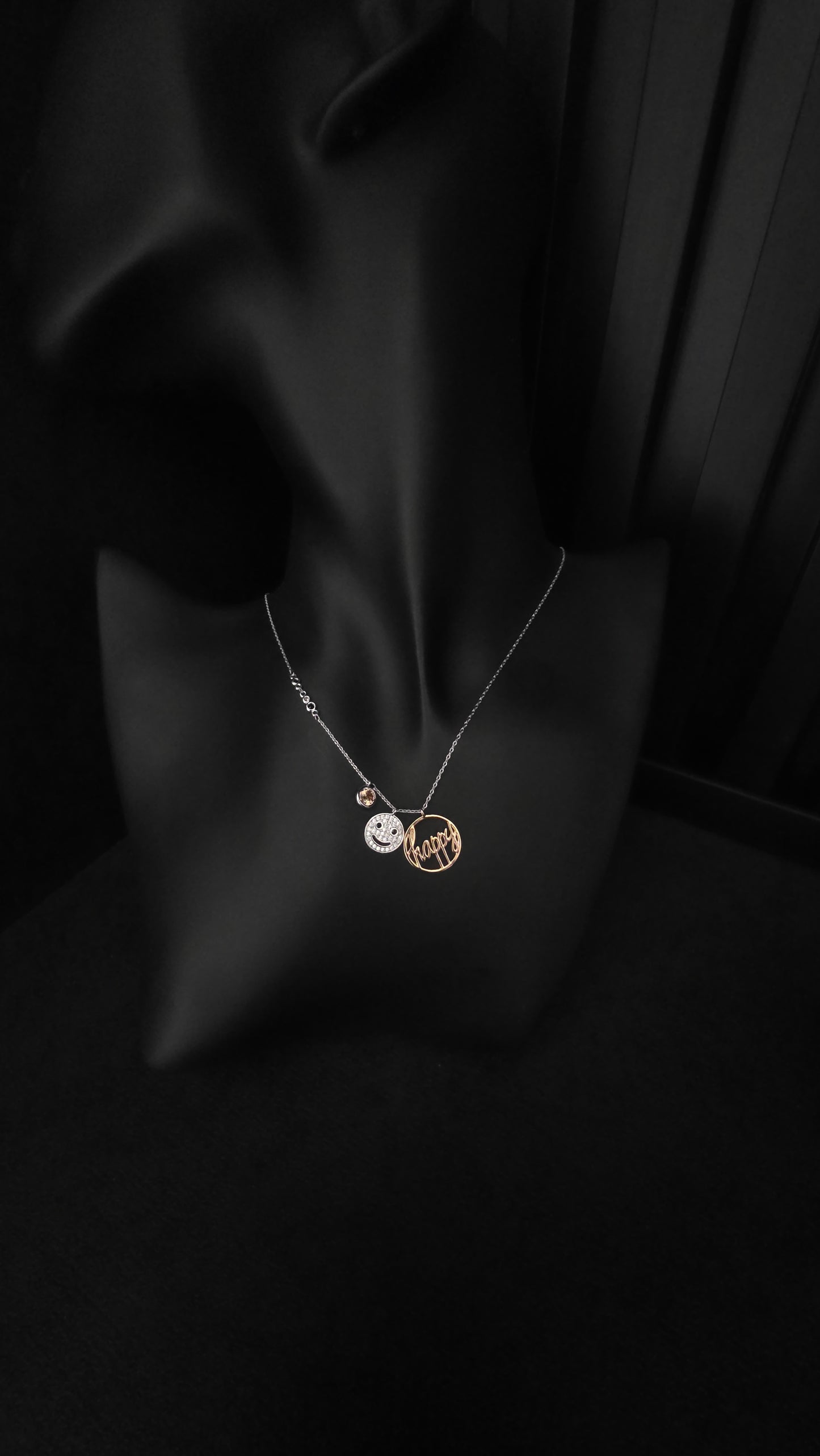 Collar Swarovski Happy