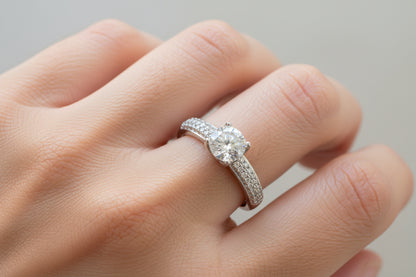 Anillo moissanite plata Camila