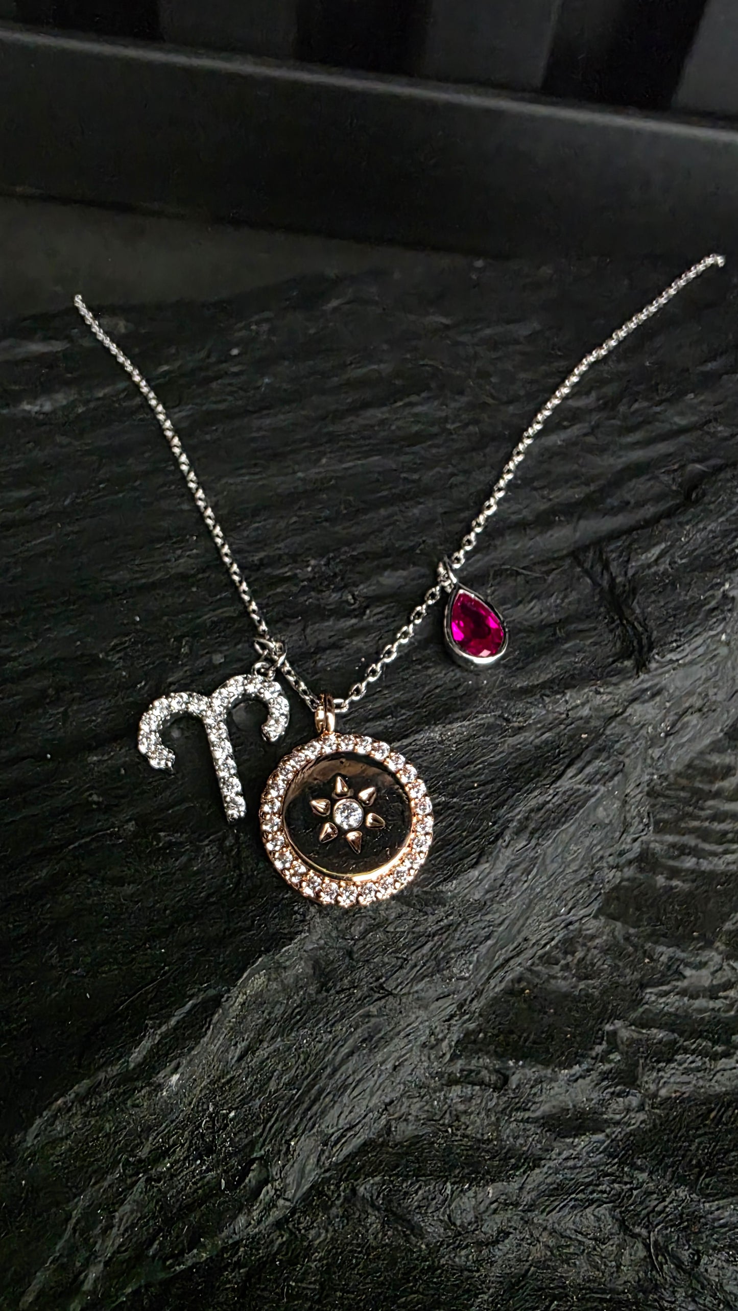 Collar zodiacal Aries