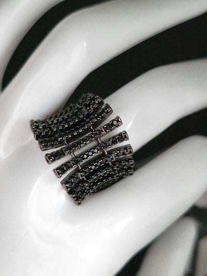 Anillo black Lin