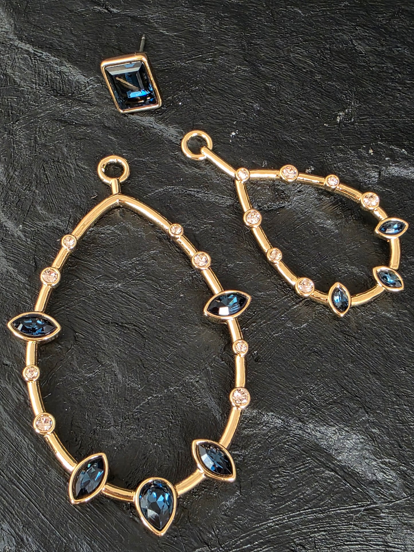 Aros cristal Swarovski línea privada Pamela Lobos