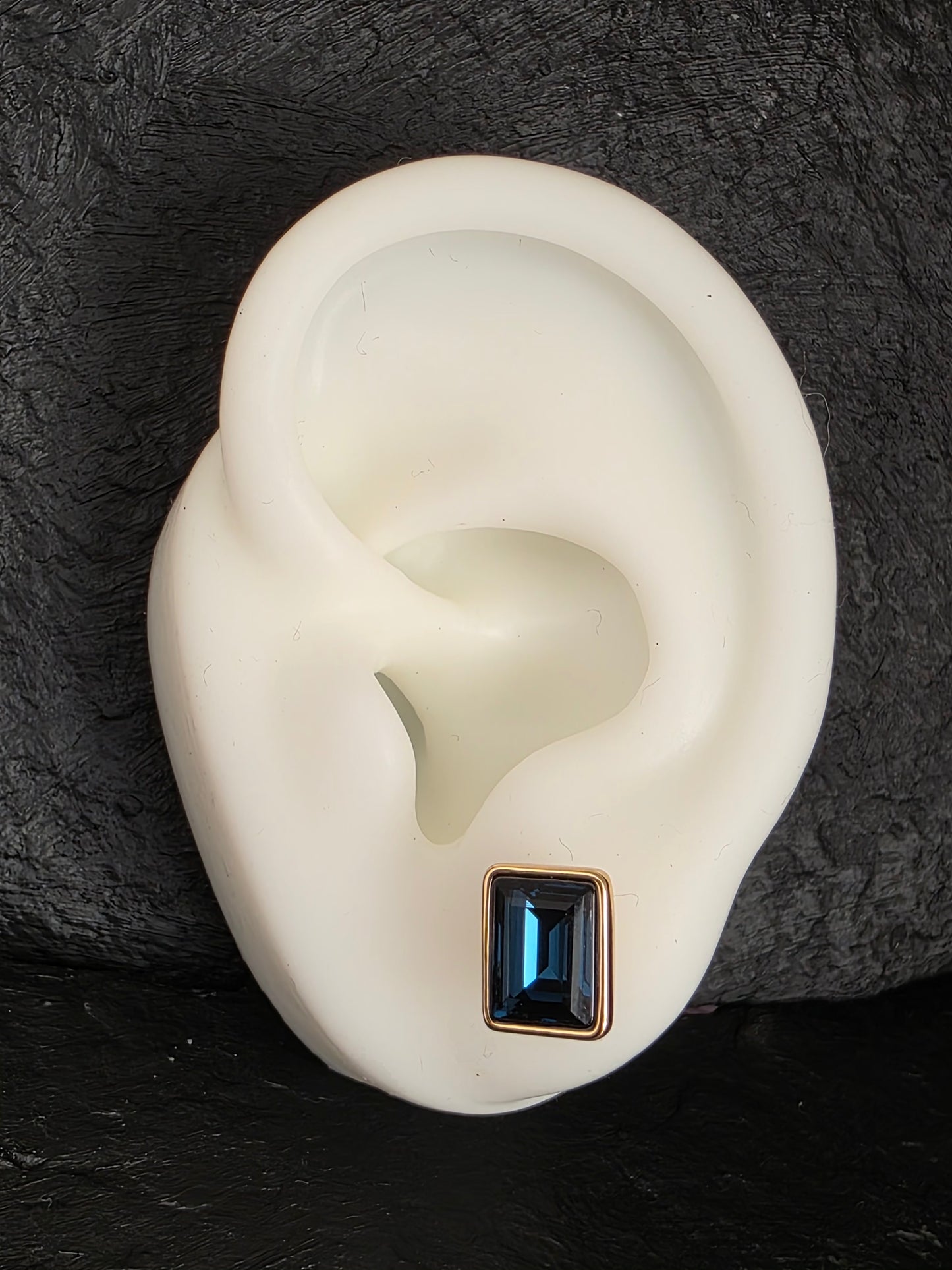 Aros cristal Swarovski línea privada Pamela Lobos