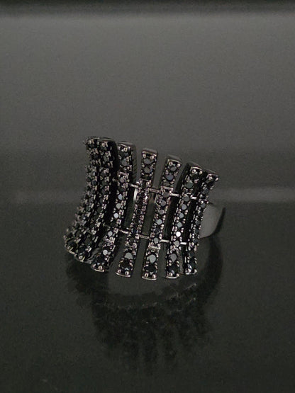 Anillo black Lin