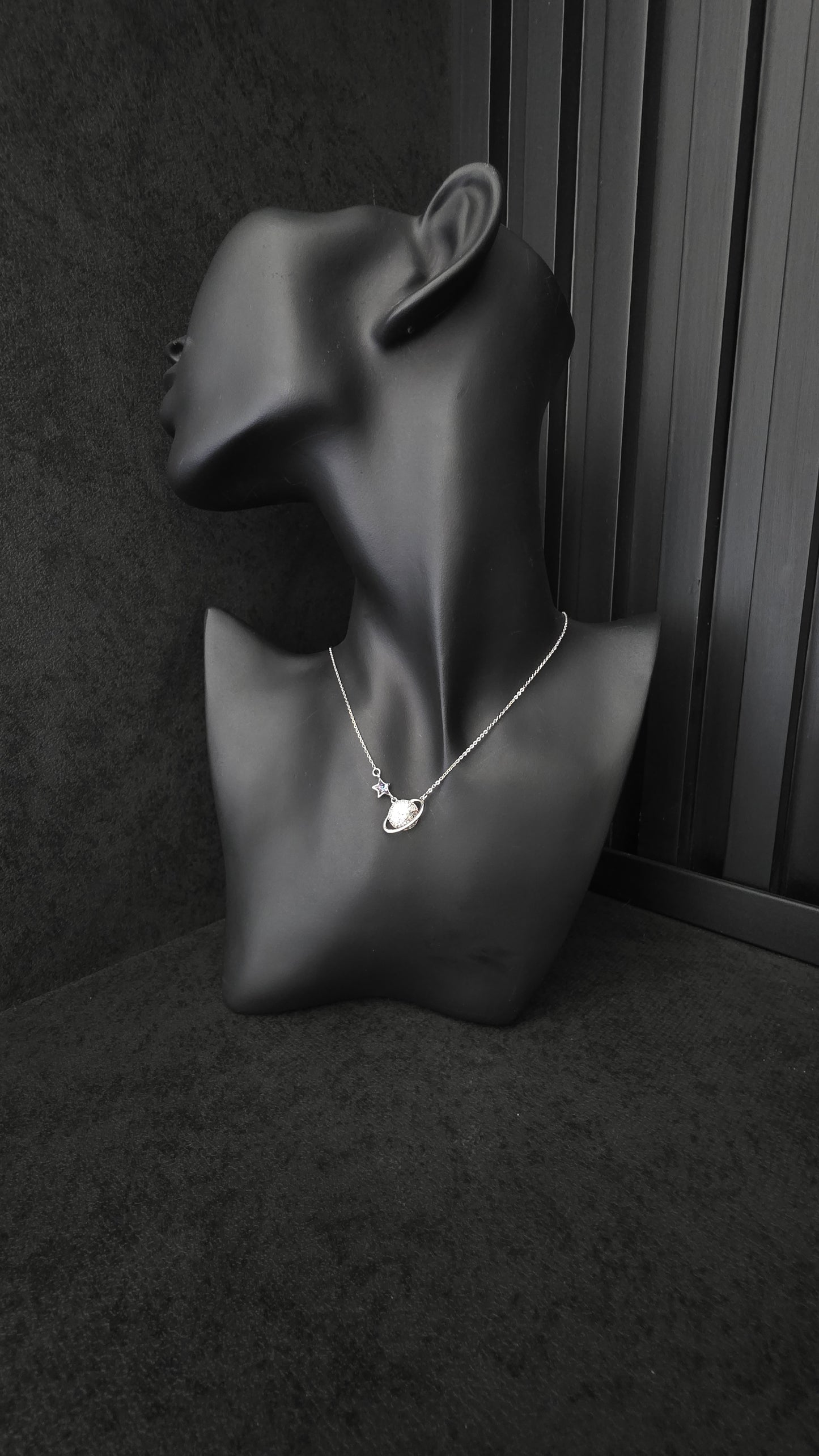 Collar Swarovski universo