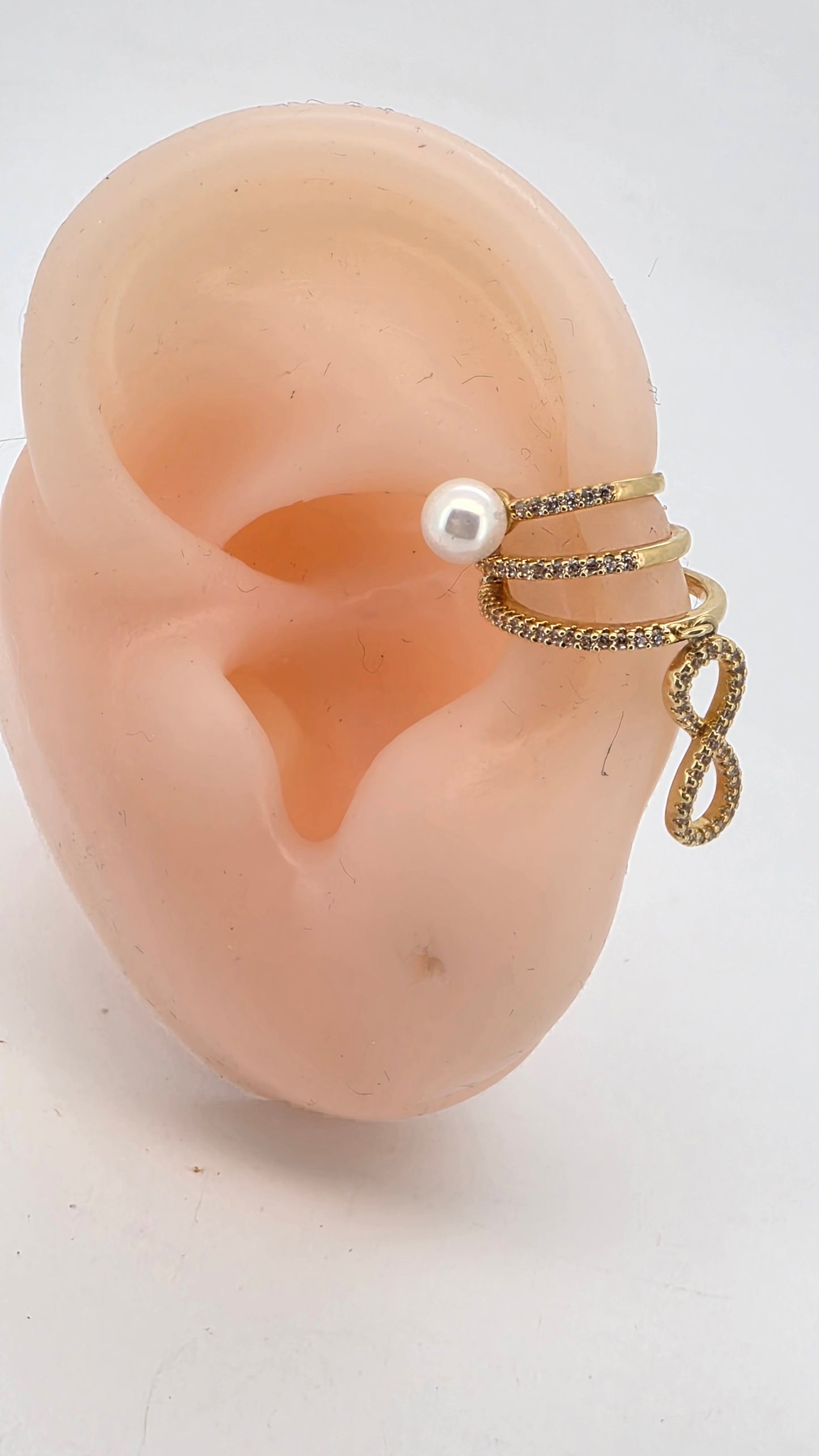 Earcuff Aura perla liu