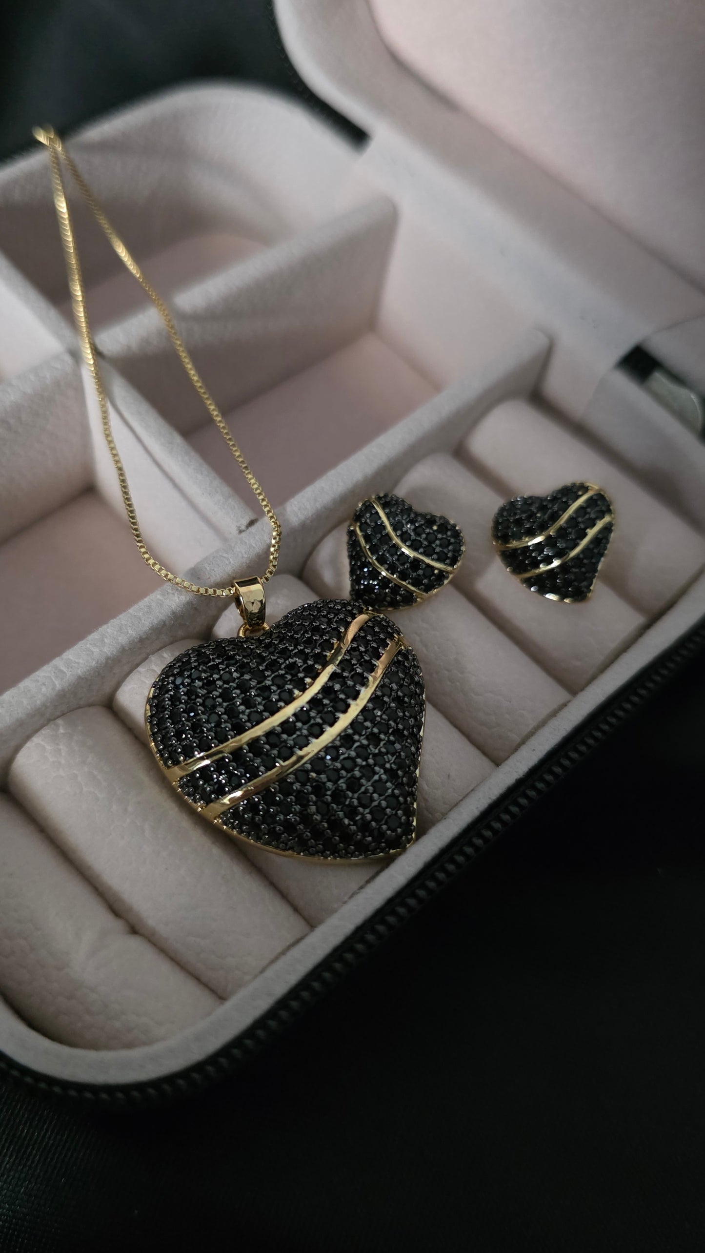 Conjunto Aura Corazón Noir