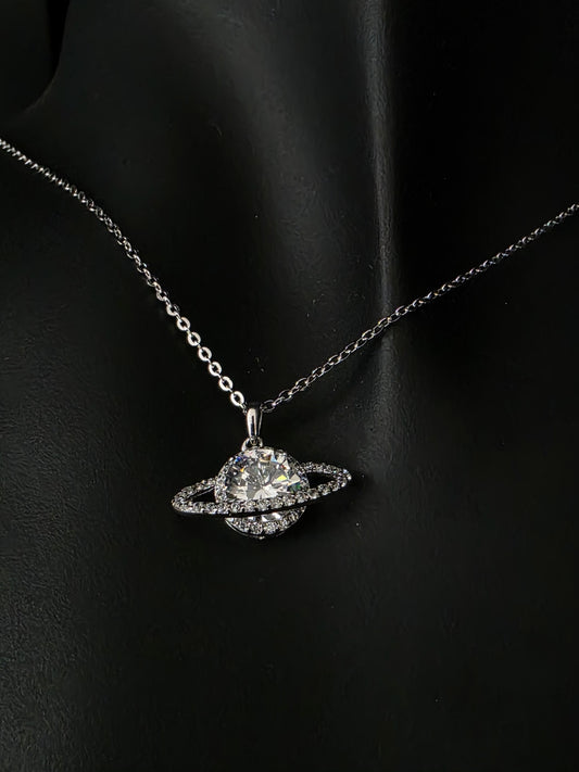 Collar de plata y cristal Swarovski saturno